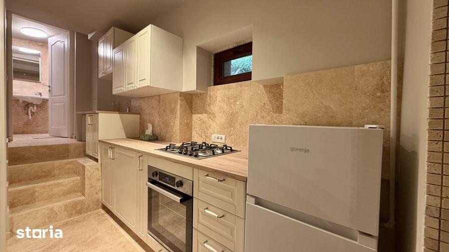 Apartament cu 2 camere semidecomandat în Victoriei