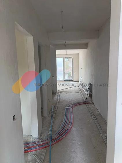 Casă individuală cu 4 camere cu Canalizare în Florești