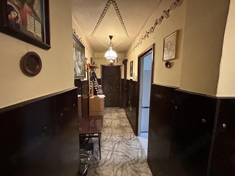 Apartament cu 4 camere decomandat în Ultracentral
