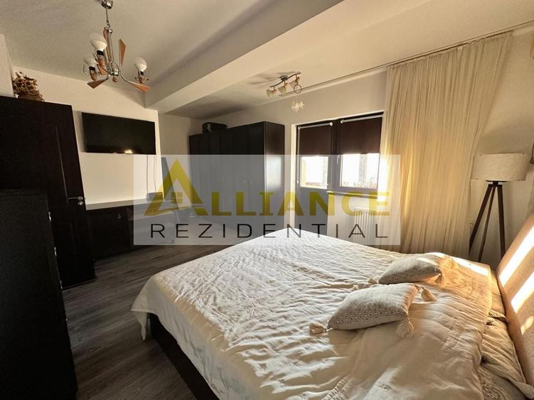 Casă individuală cu 5 camere decomandat cu Canalizare în Central