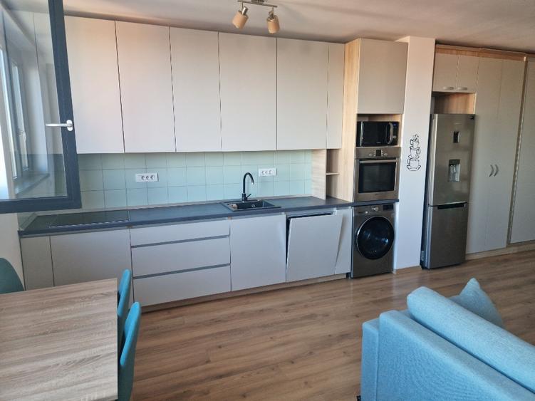 Apartament cu 2 camere, mobilat în Take Ionescu