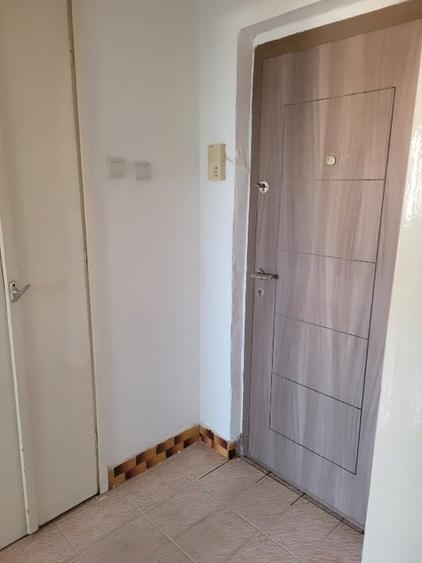 Apartament cu 2 camere semidecomandat, mobilat în Complex Studențesc