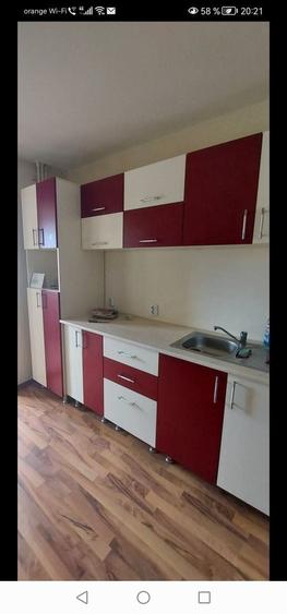 Proprietar, va ofer pentru inchiriere un apartament 3 camere compus di - 1