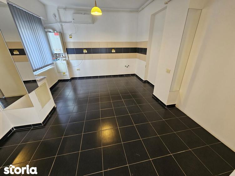 Spațiu comercial, de 64 mp, în Chiajna