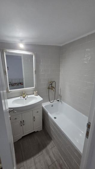 Casă cu 4 camere decomandat cu Teren 300 Mp în Nord