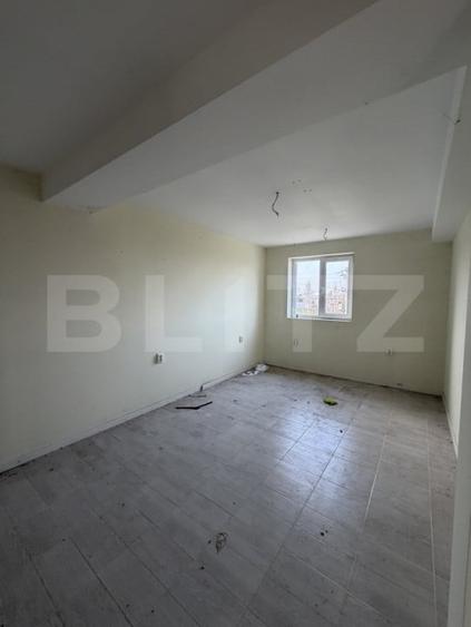 Spațiu comercial, de 138 mp, în Malu Mare