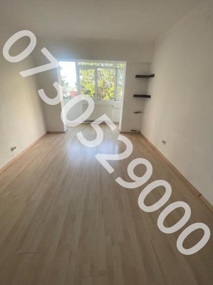 Apartament cu 3 camere semidecomandat, mobilat în Găvana