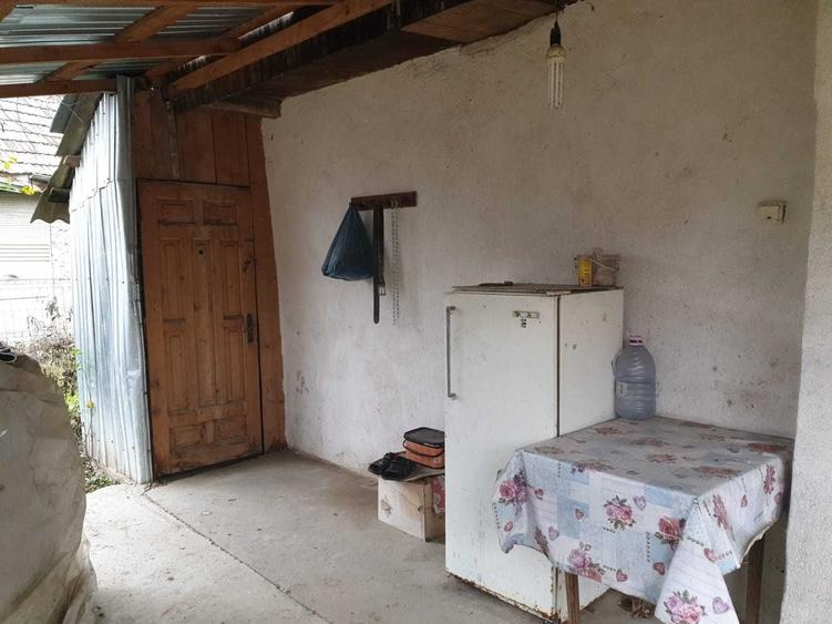 Casă cu 3 camere în Buhăiești