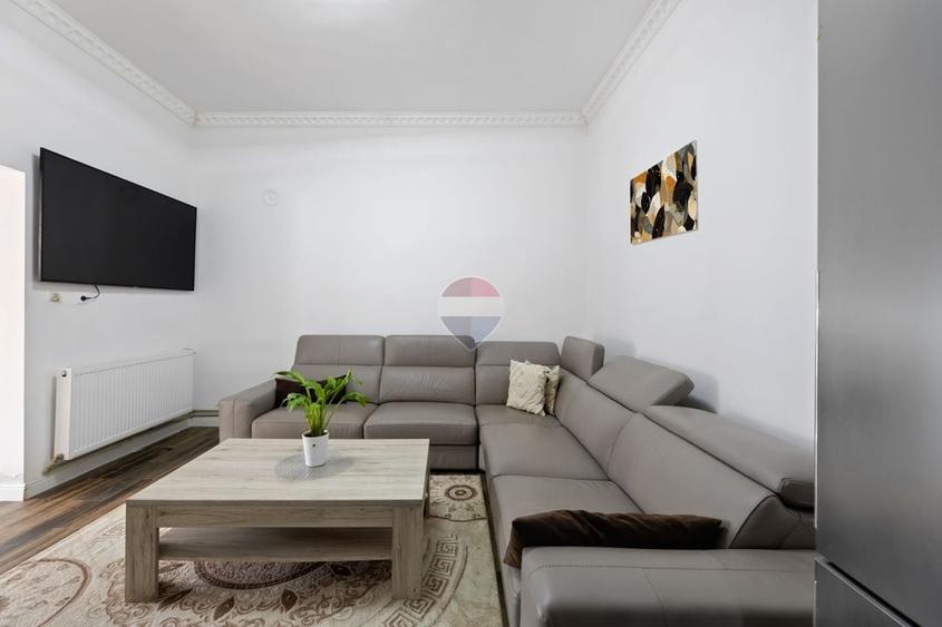 Casă individuală cu 2 camere cu Teren 326 Mp în Central