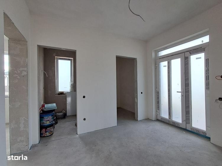 Casă cu 4 camere cu Teren 601 Mp în Apahida