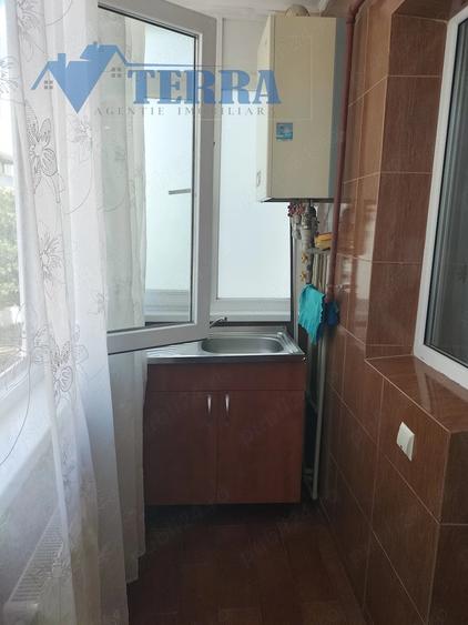 Garsonieră decomandată în Central
