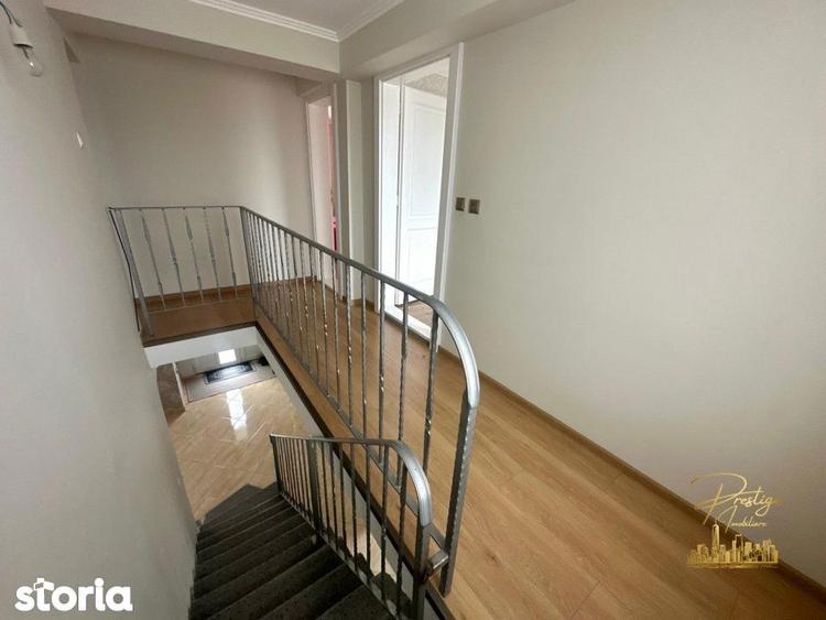 Casă cu 4 camere cu Canalizare în Sântandrei
