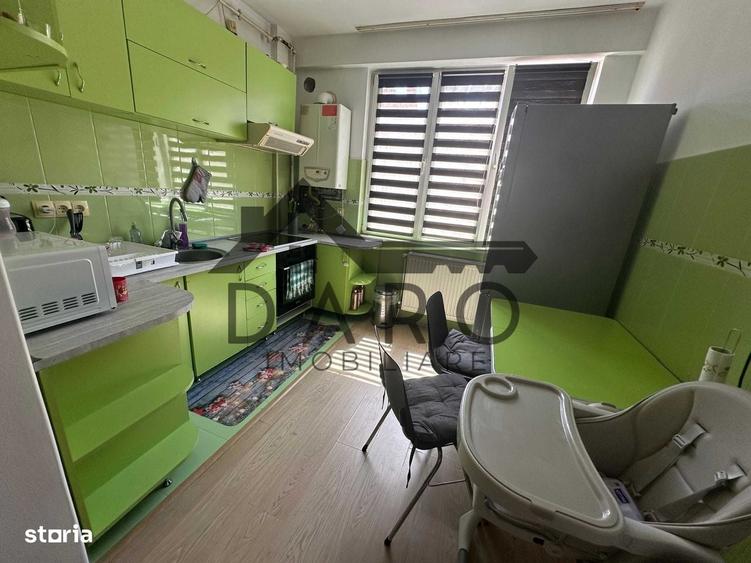 Apartament cu 3 camere decomandat în Central