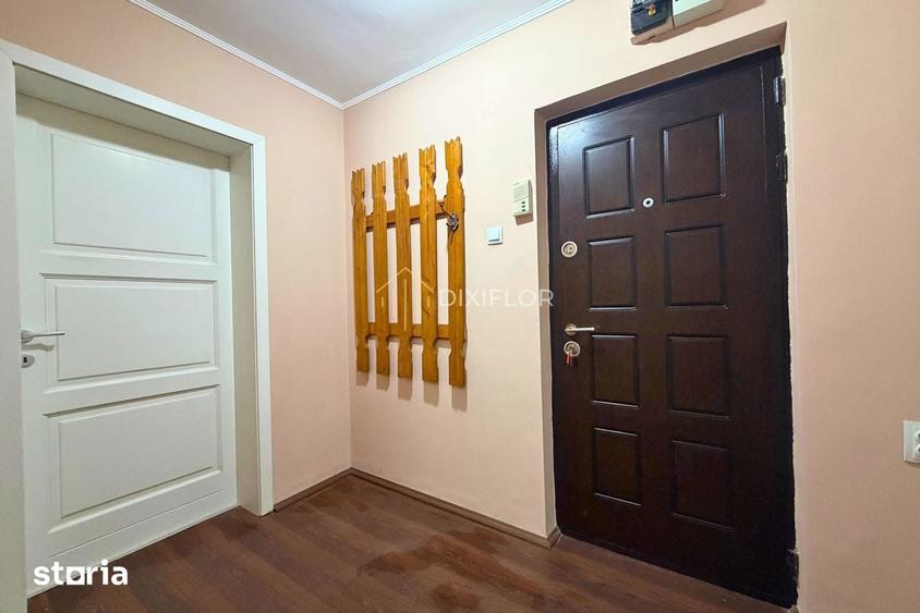 Apartament cu 3 camere decomandat în 1848