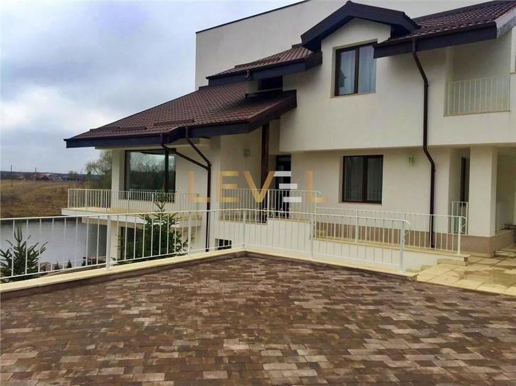 Casă individuală cu 10 camere cu Piscina în Snagov