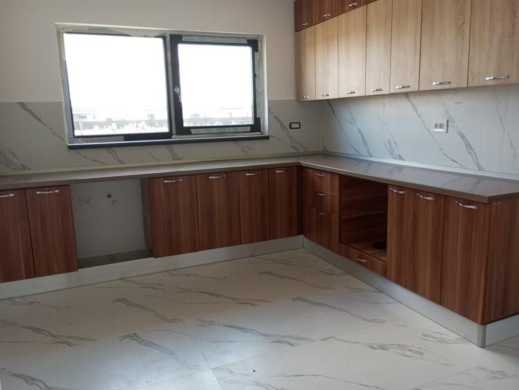 Casa individuala, la cheie, sat Dumbraveni, comuna Balotesti, str. Lahovari 90G - 5