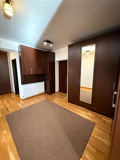 Apartament cu 4 camere decomandat în Șoseaua Nordului