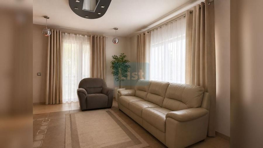 Casă cu 4 camere cu Teren 500 Mp în Bârnova