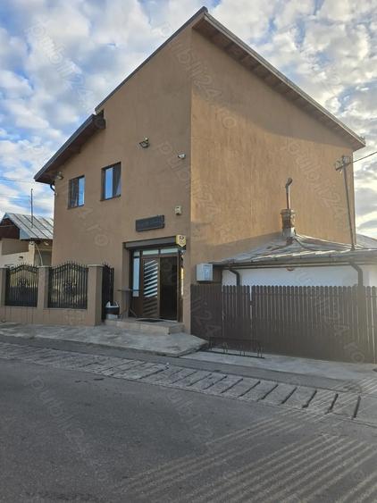 Spațiu comercial, de 300 mp, în Boldești