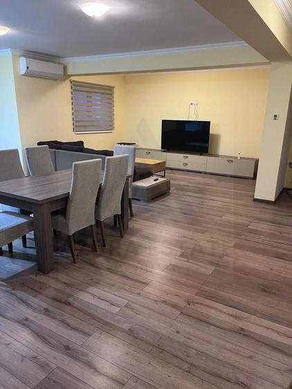 Apartament cu 3 camere semidecomandat, mobilat în Terezian