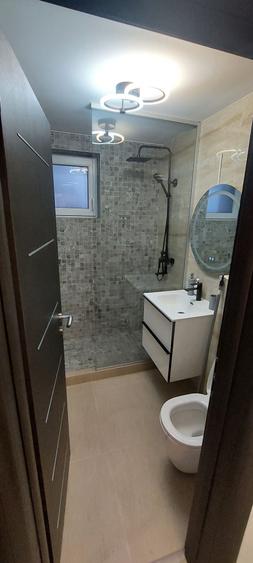 Apartament cu 3 camere decomandat în Zahana