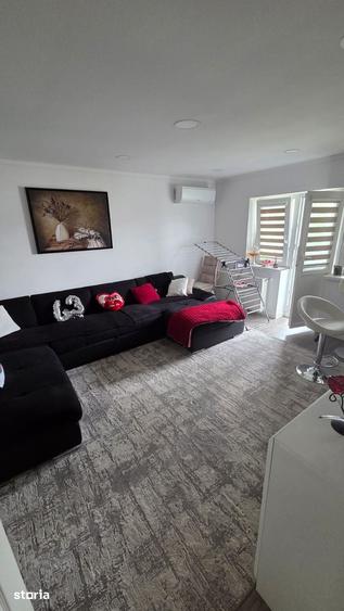 Apartament cu 3 camere în Micro 16