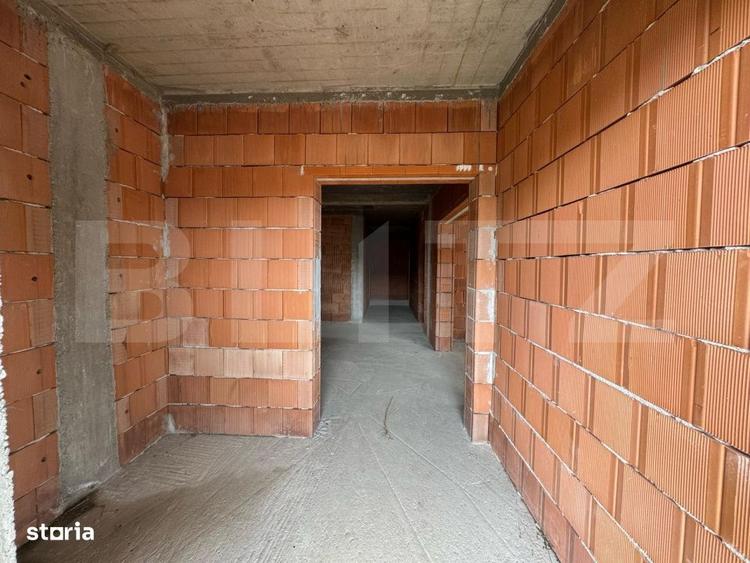 Casă cu 4 camere cu Teren 1760 Mp în Central