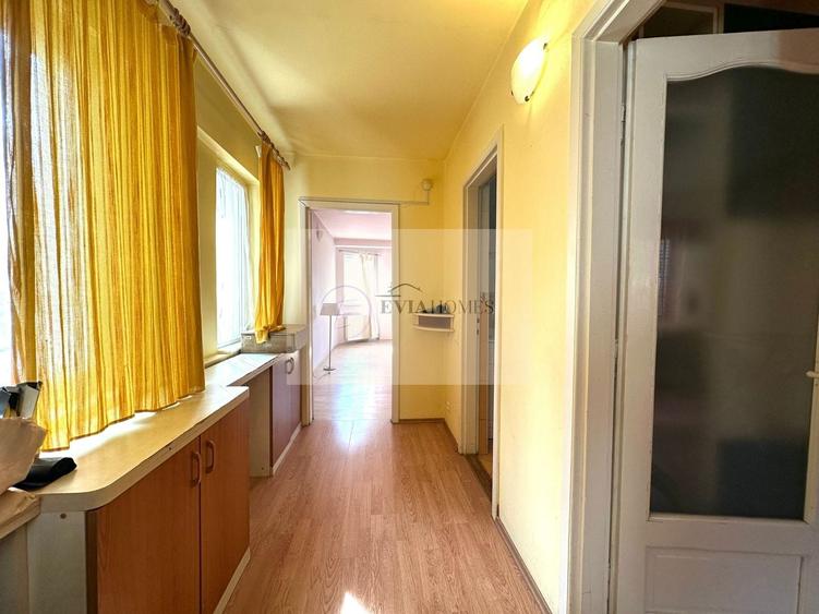 Casă individuală cu 4 camere cu Canalizare în Gruia