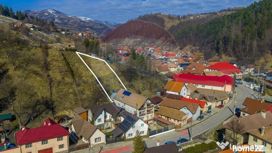 Casă cu 4 camere cu Teren 443 Mp în Poiana Mărului