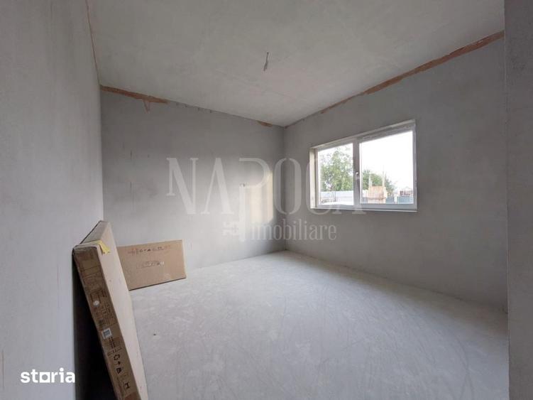 Casă cu 4 camere cu Teren 430 Mp în Sânmartin
