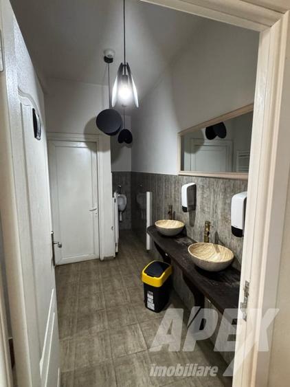 Casă individuală cu 4 camere cu Teren 1000 Mp în Curtea de Argeș