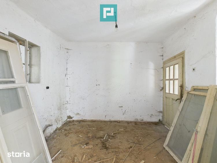 Casă cu 6 camere cu Teren 1440 Mp în Zerind