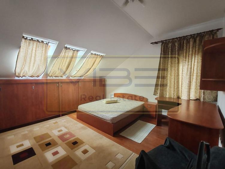 Casă cu 5 camere cu Canalizare în Moara de Vânt