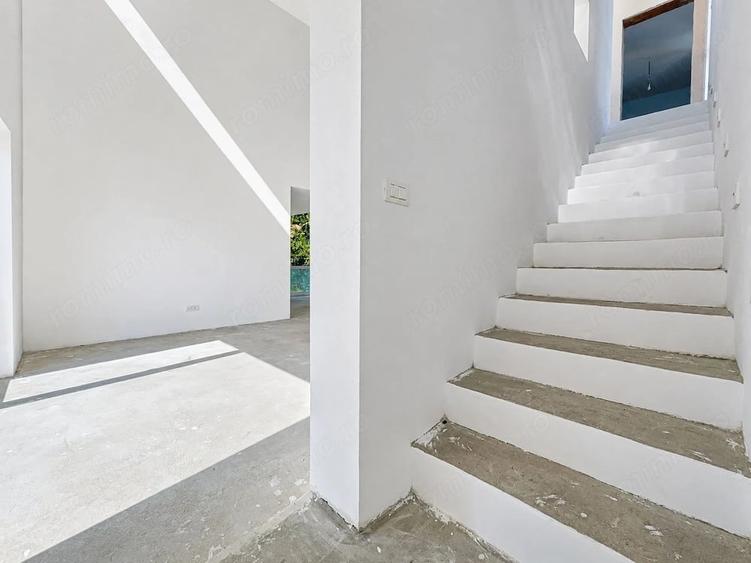 Casă cu Teren 600 Mp în Aradului