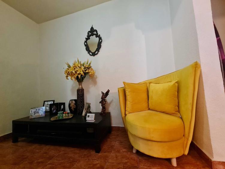 Apartament cu 3 camere decomandat, mobilat în Casa de Cultură