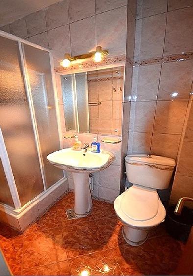 Apartament cu 5 camere decomandat în Unirii