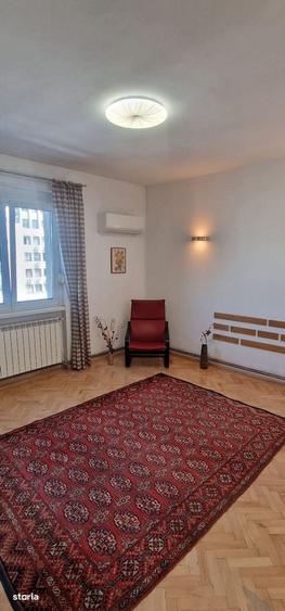 Apartament cu 2 camere decomandat în Universitate