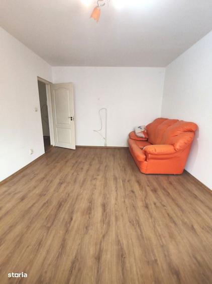 Apartament cu 2 camere decomandat în Ceair