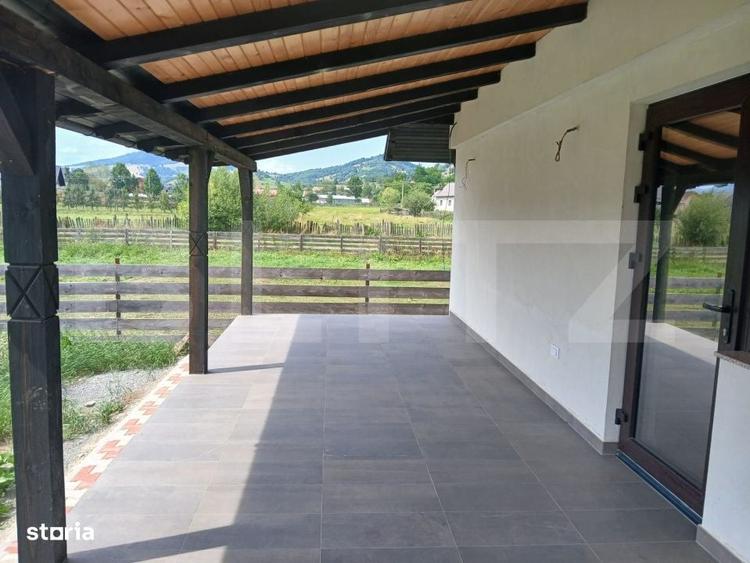 Casă cu 4 camere în Ciupercenii Noi