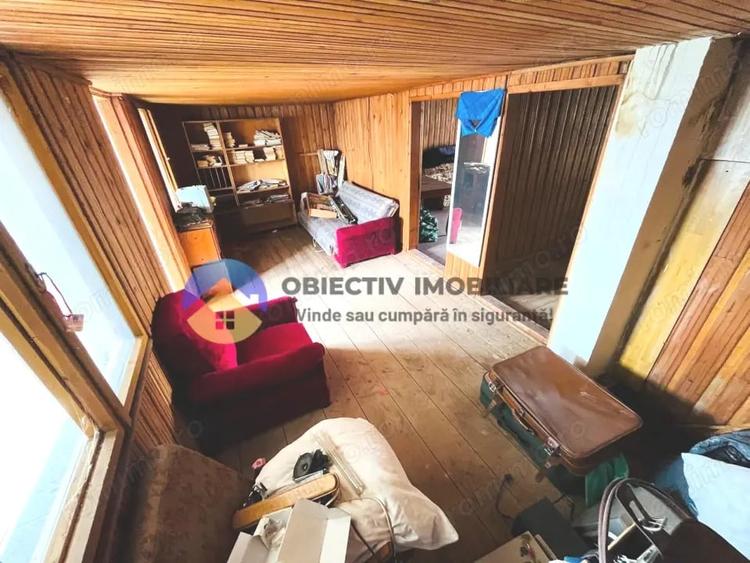Casă cu 4 camere cu Teren 5958 Mp în Dobreni