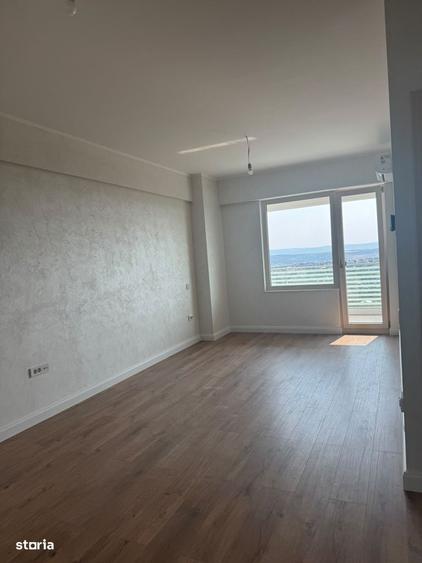 Apartament cu 7 camere în Central
