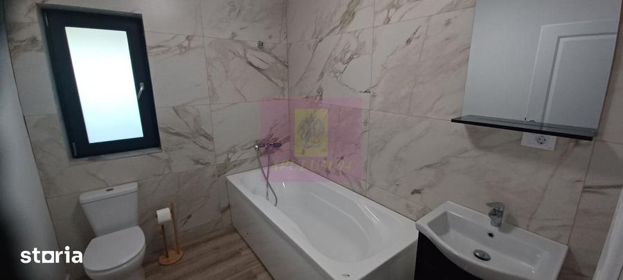 Casă cu 4 camere cu Teren 500 Mp în Tărtășești