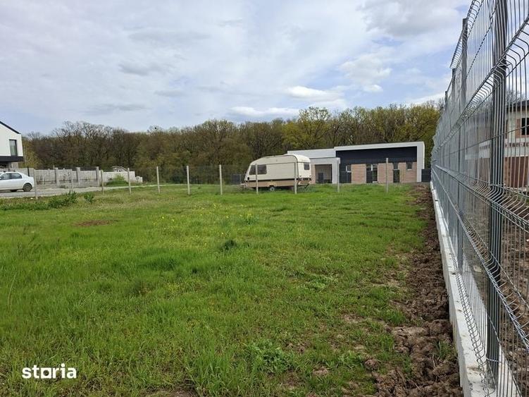 Teren de 440 mp, în Brănești