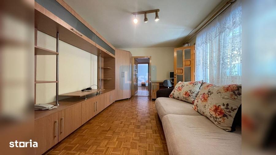 Apartament cu 3 camere semidecomandat în Micro III