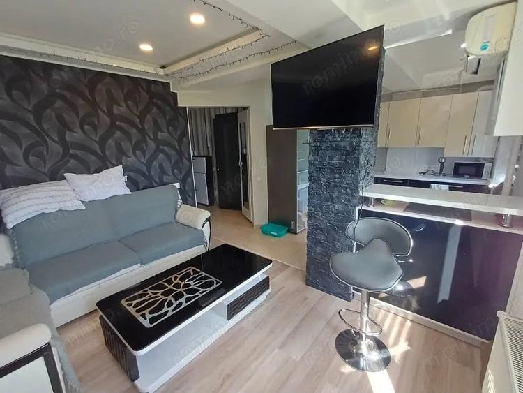 Apartament cu 2 camere decomandat în Moșilor