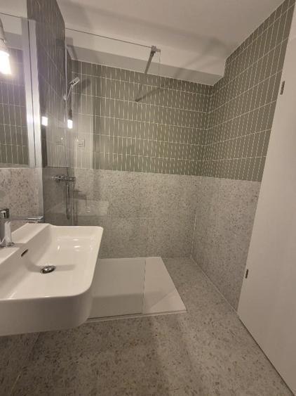 Apartament cu 3 camere în Băneasa