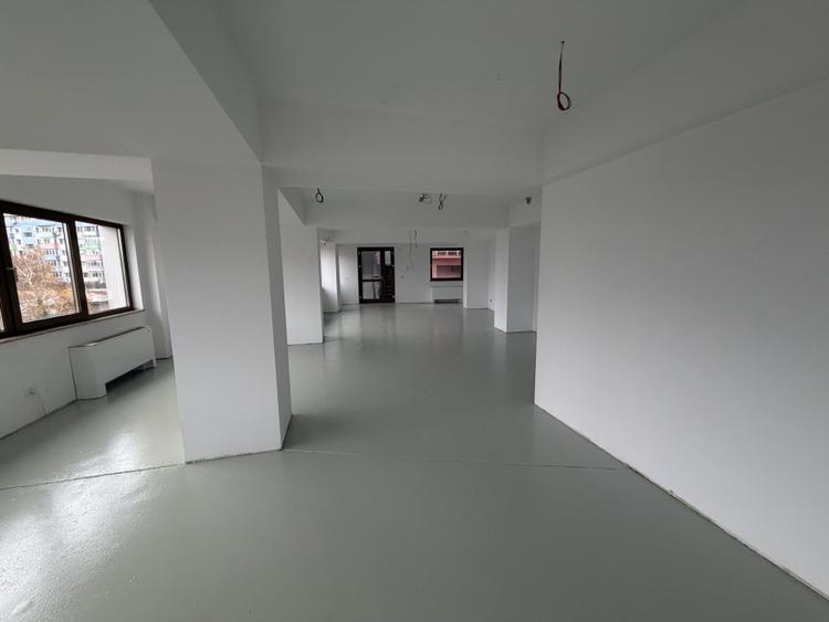Birou, de 241 mp, în Unirii