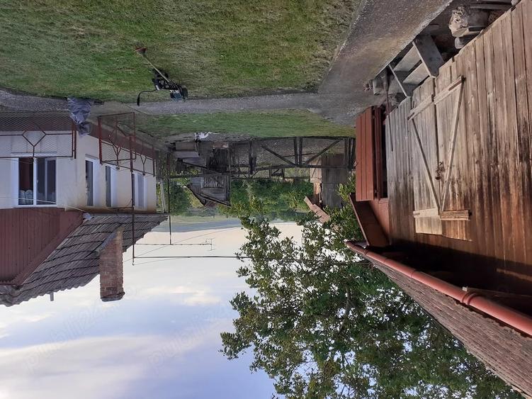 Casă cu 3 camere cu Teren 1800 Mp în Sânger