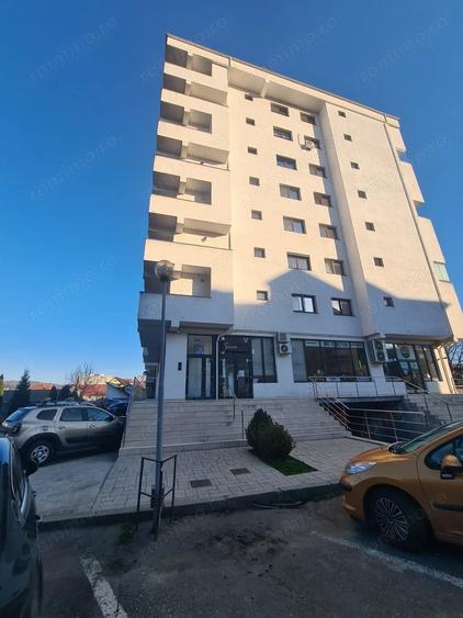 Apartament cu 3 camere în 1 Mai