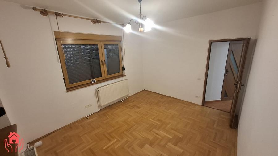 Apartament cu 6 camere semidecomandat, mobilat în Gara de Nord